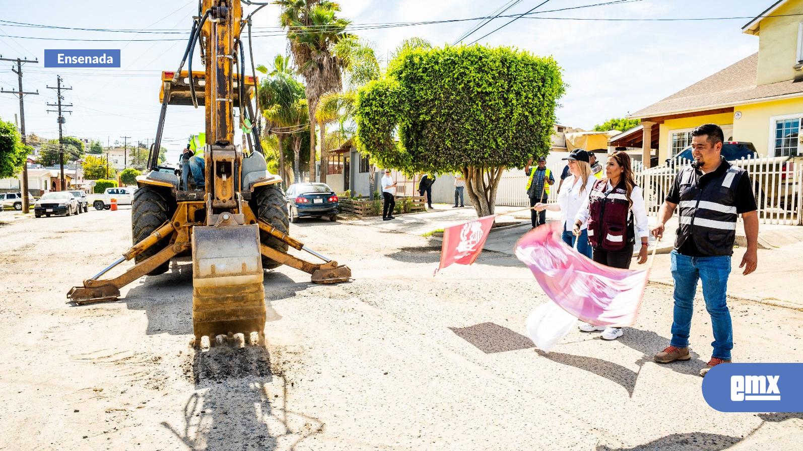 EMX-Da-alcaldesa-Claudia-Agatón-arranque-a-la-rehabilitación-de-la-avenida-Ryerson-entre-16-y-Ámbar