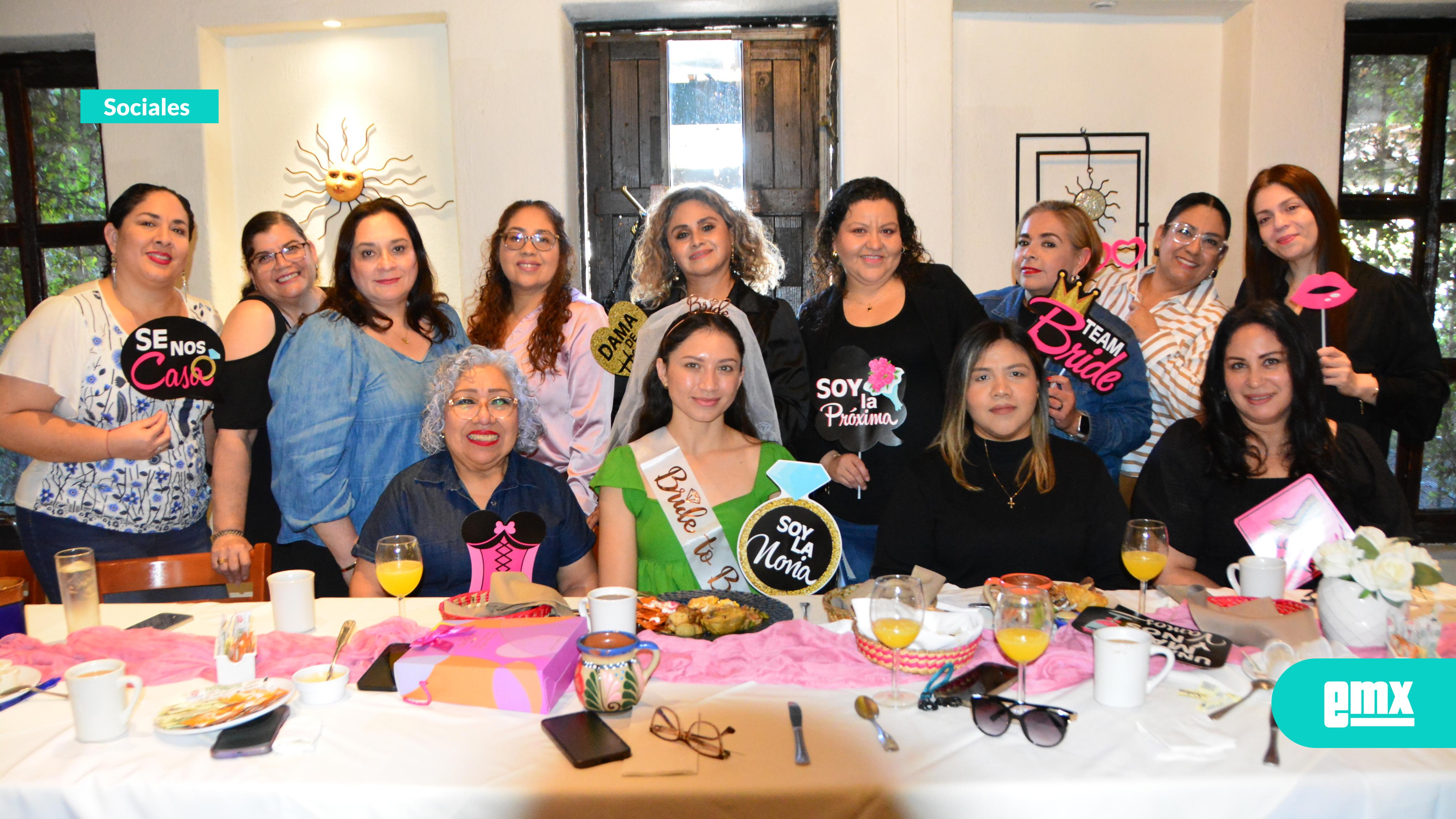 EMX-Divertida-despedida-de-soltera-para-Alejandra-Treinen-Crespo