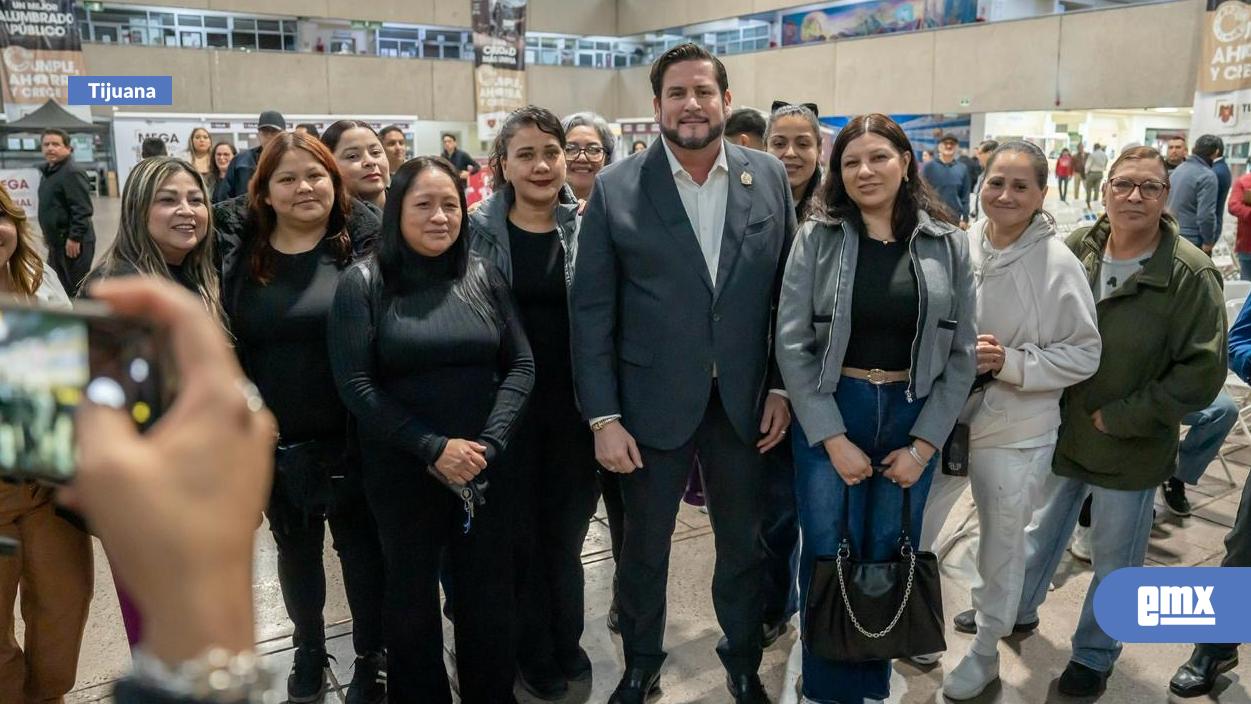 EMX-Viudas,-hijos-y-familiares-de-policías-y-bomberos-caídos-de-Tijuana-tendrán-acceso-a-servicios-de-salud