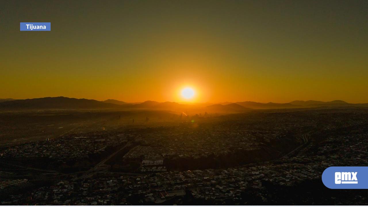 EMX-Amanece-sobre-la-ciudad-Fronteriza