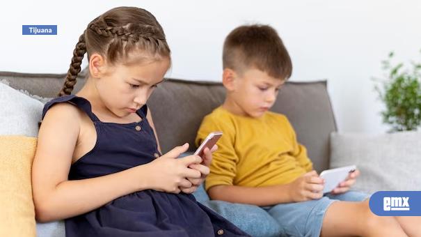 EMX-Proponen-regular-uso-de-celulares-en-escuelas-de-Baja-California