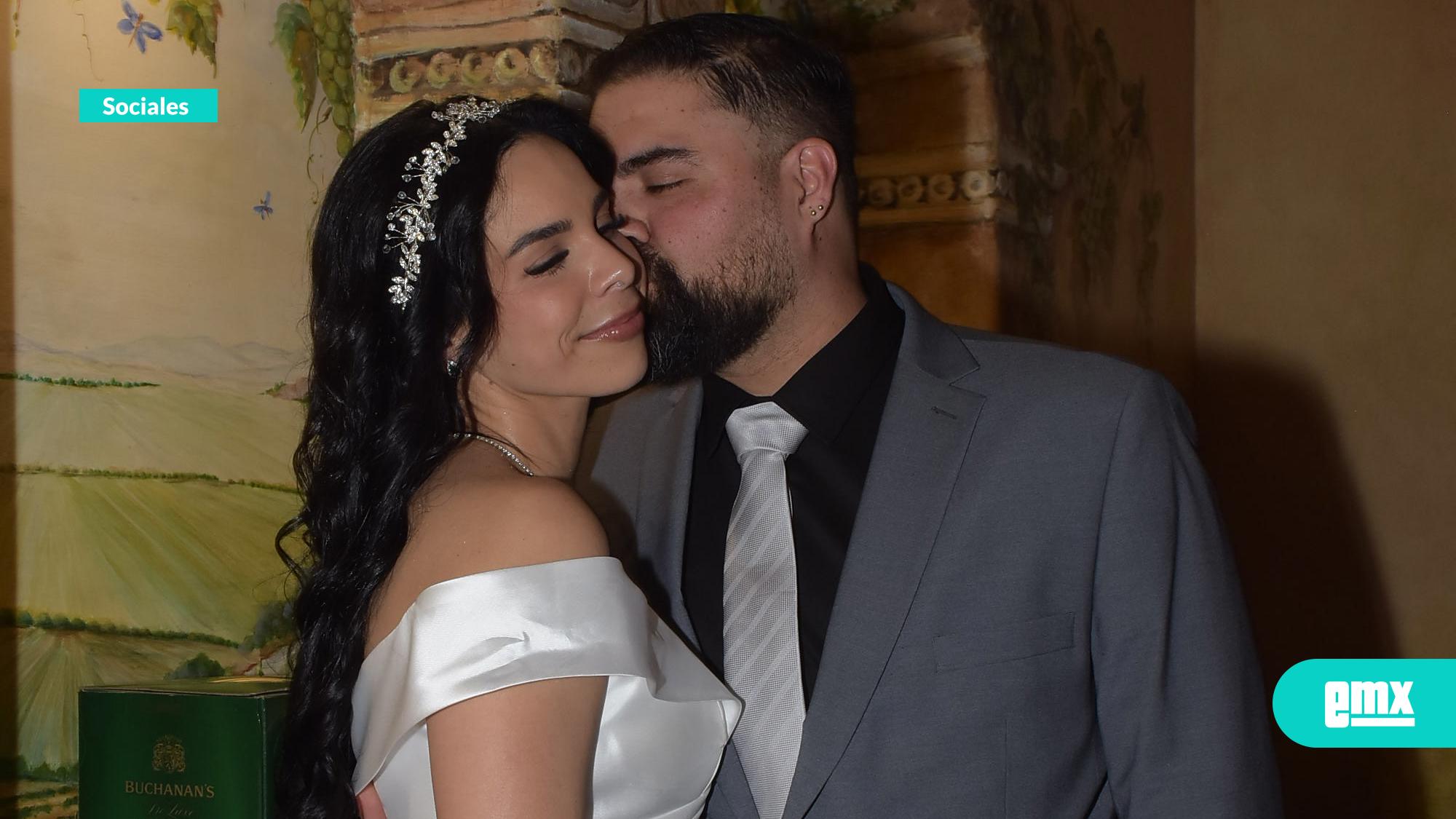 EMX-Denise-Oroz-y-Alonso-Santibáñez-celebran-elegante-boda-civil