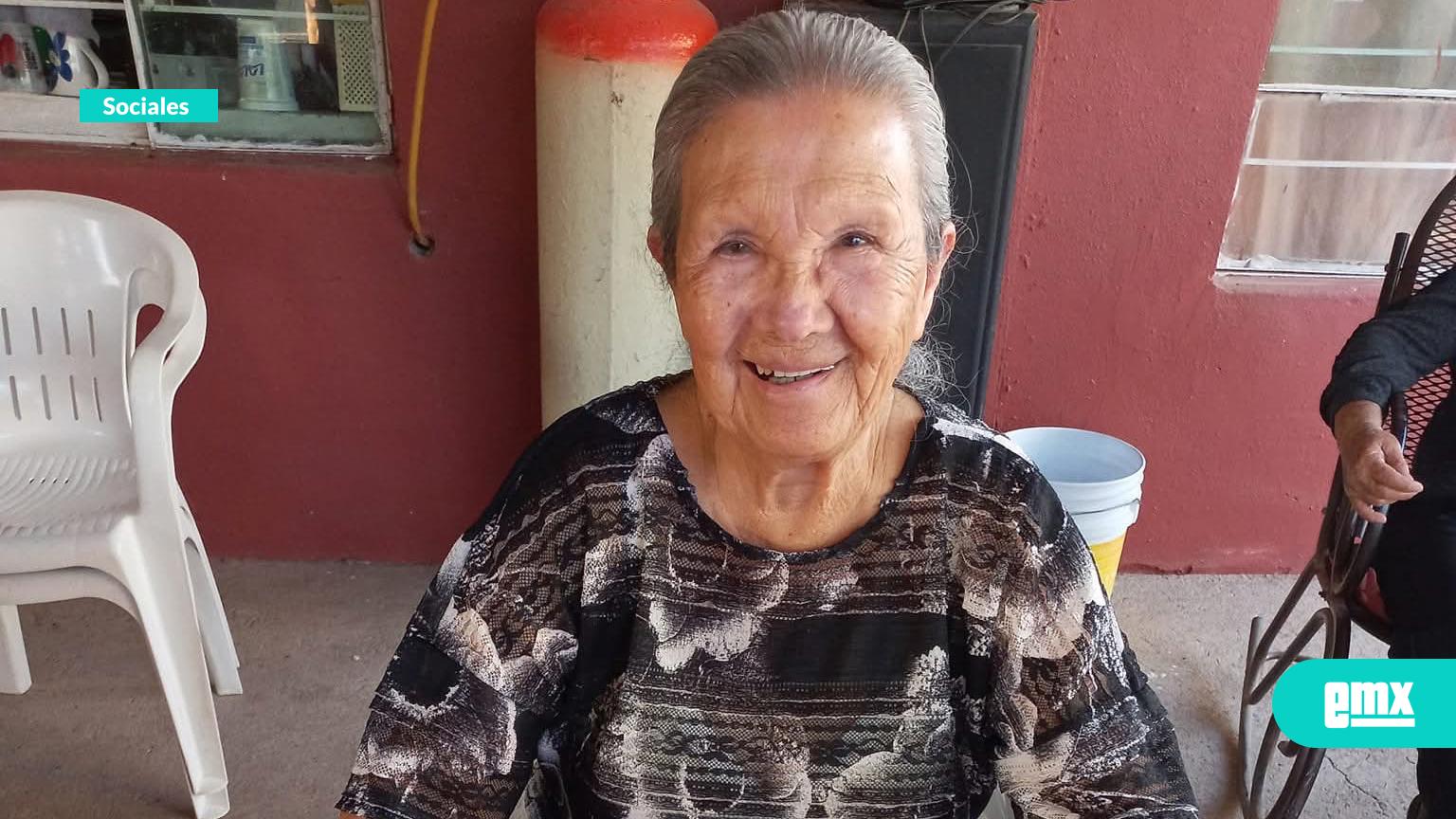 EMX-Festejaron-86º-Aniversario-de-vida-de-La-señora-Mary-Camacho-de-López