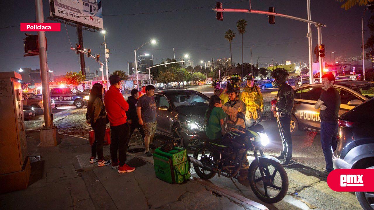 EMX-Choque-vehicular-en-Zona-Río;-sin-lesionados-graves