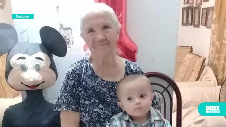 EMX-Las-aventuras-de-Mickey-y-Minnie-Mouse-gozó-José-Gustavo-Lara-Camacho