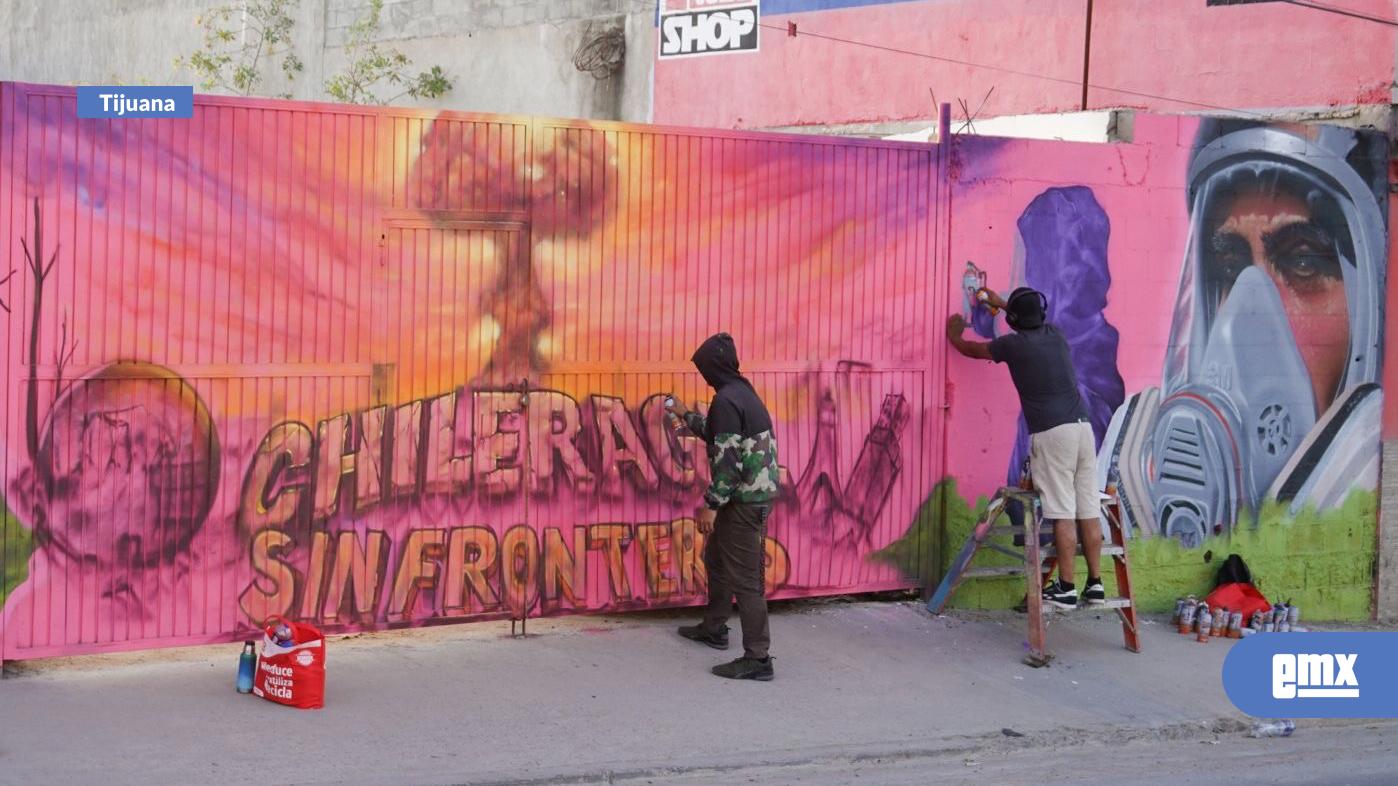 EMX-Serie-interviene-la-Zona-Este-con-mural-surrealista-en-Jardín-Dorado