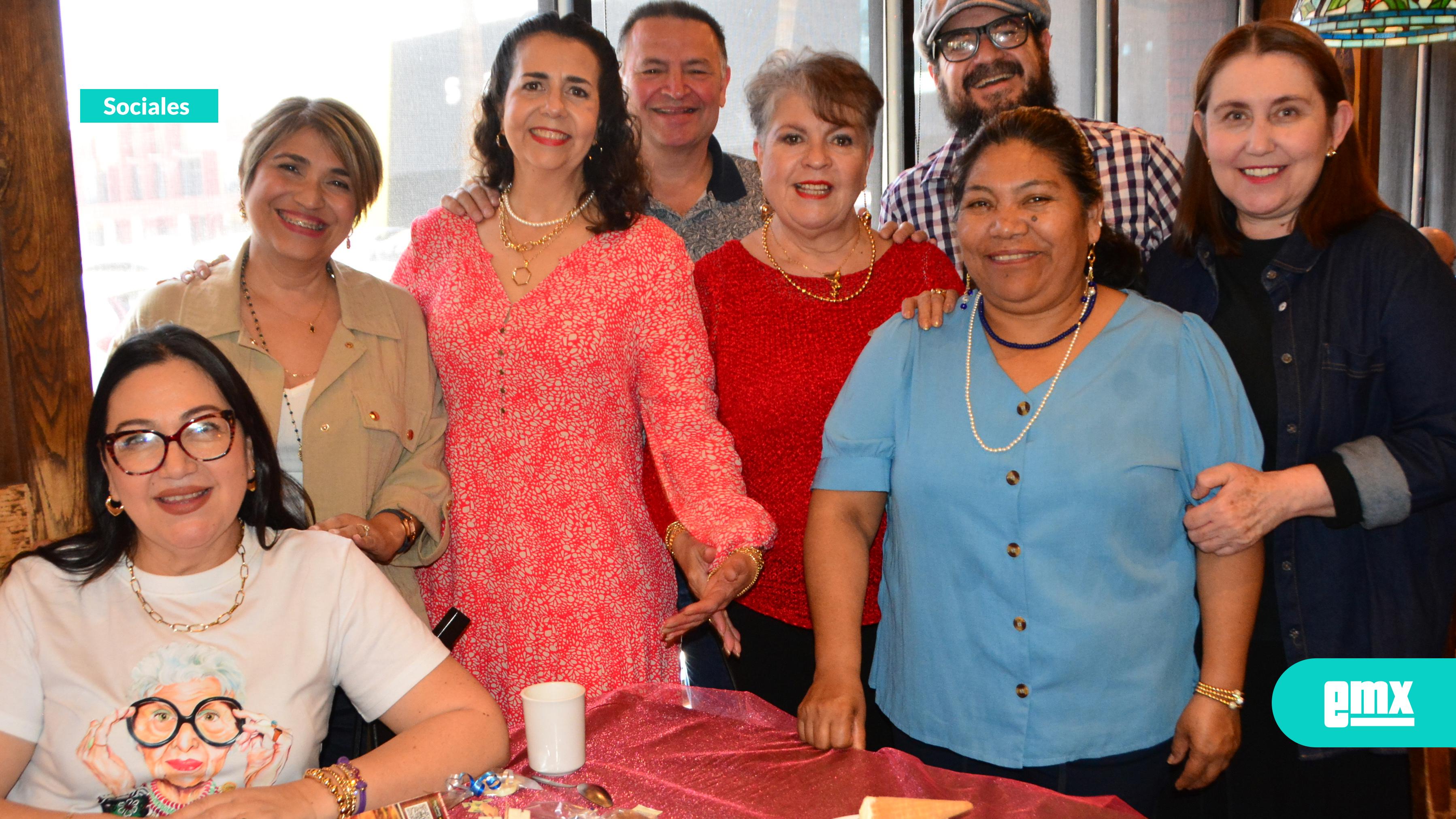 EMX-Festejaron-aniversario-de-vida-de-La-profesionista-Lucia-Rivera-Robles