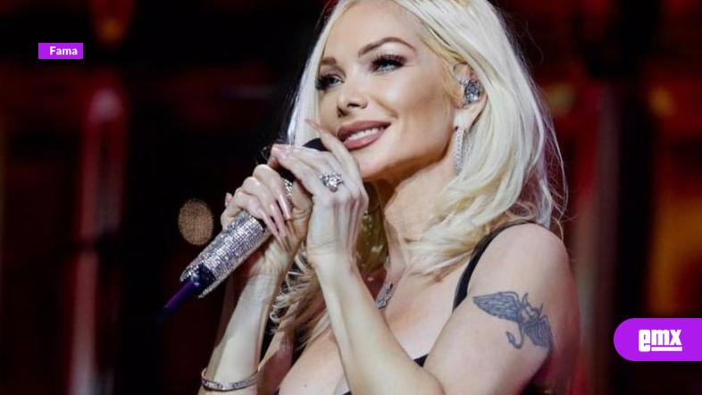 EMX-Abuchean-a-Marisela-tras-cantar-solo-tres-canciones-en-Mexicali