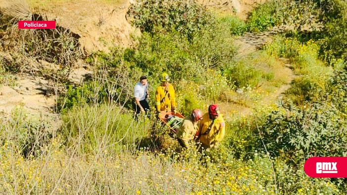 EMX-Rescatan-a-motociclista-tras-accidente-en-Ensenada
