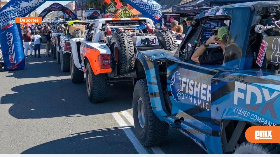 EMX-Disfrutan-Revisión-Mecánica-de-la-Score-San-Felipe-250