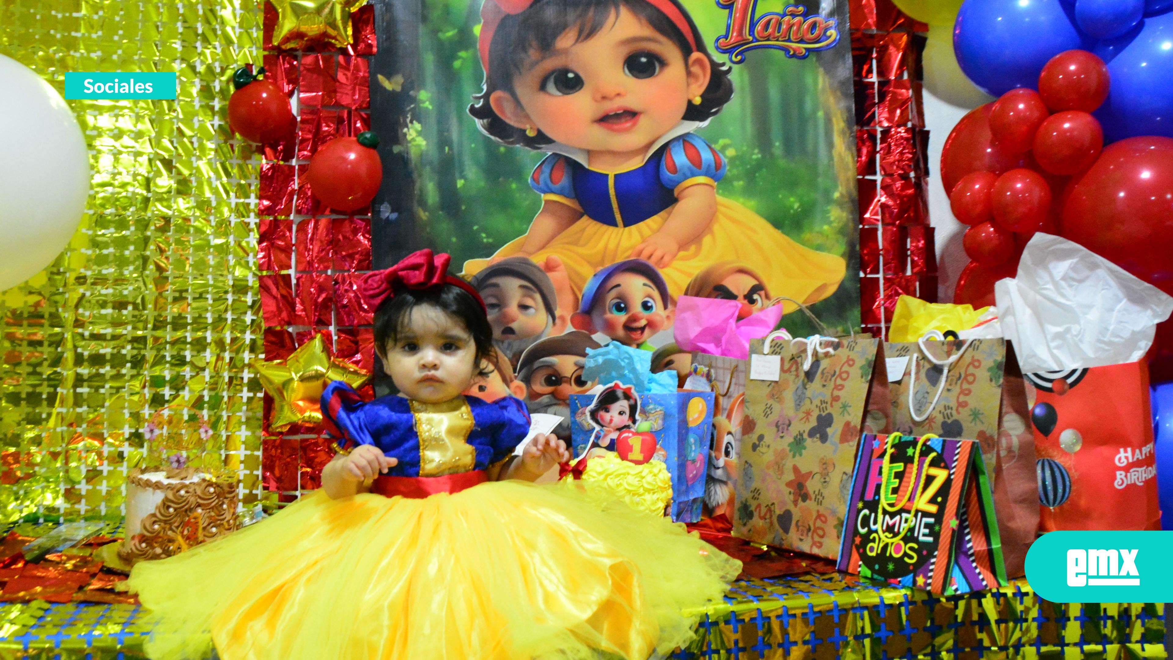 EMX-Festeja-su-primer-cumpleaños-Hanna-Nevárez-Talavera