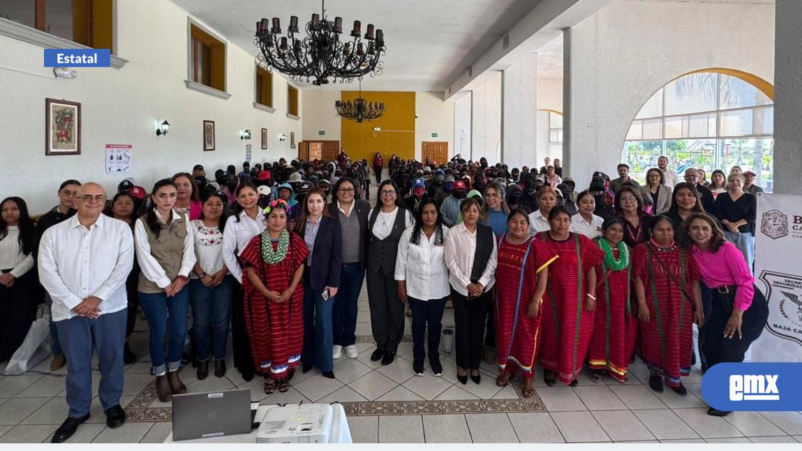 EMX-Llevan-foro-a-mujeres-jornaleras-de-San-Quintín