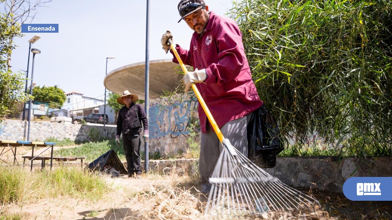 EMX-Recupera-Gobierno-de-Ensenada-espacios-públicos-en-la-delegación-Noroeste