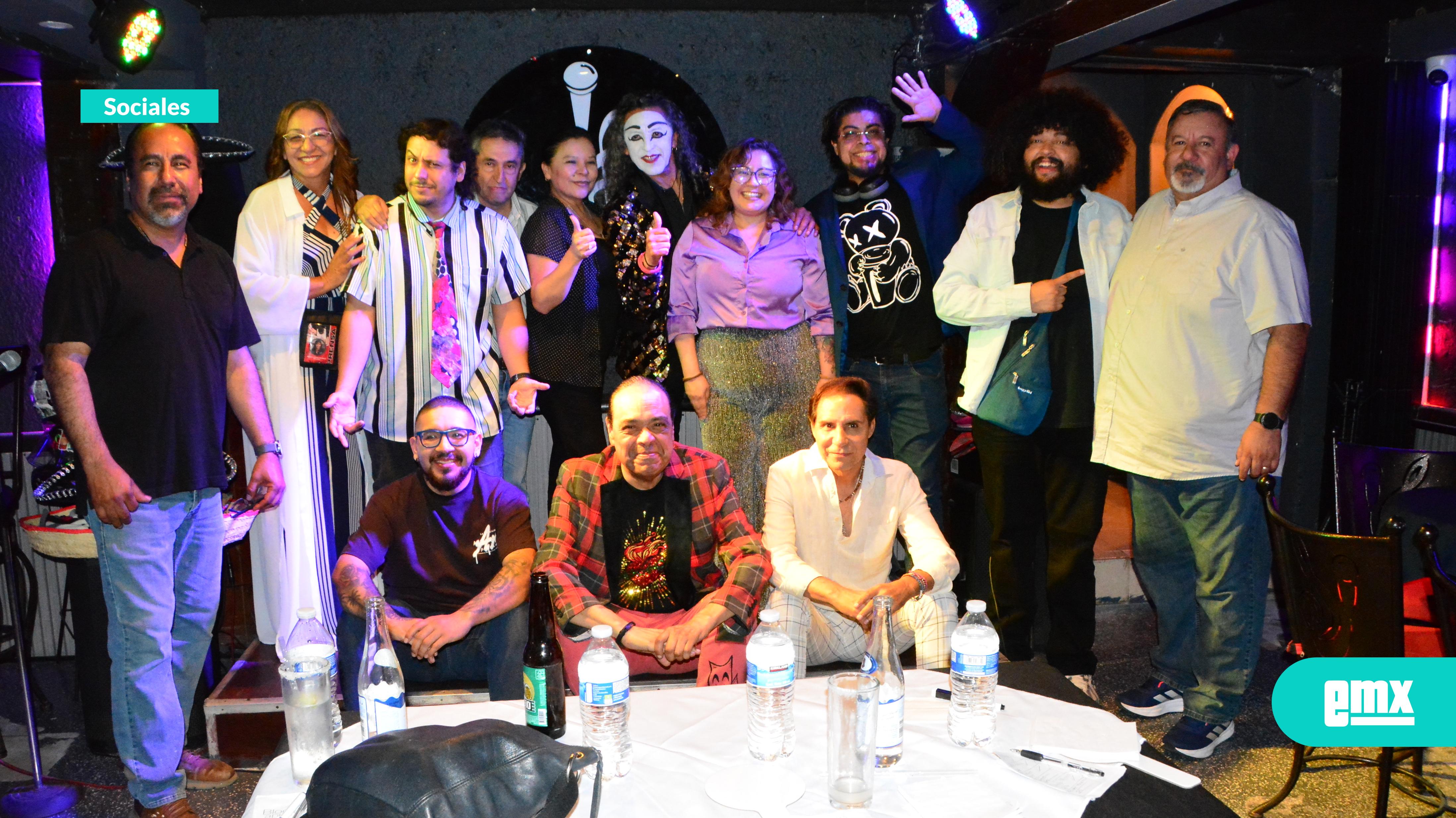 EMX-Gozan-noche-muy-divertida-con-Talentos-de-la-comedia-tijuanense