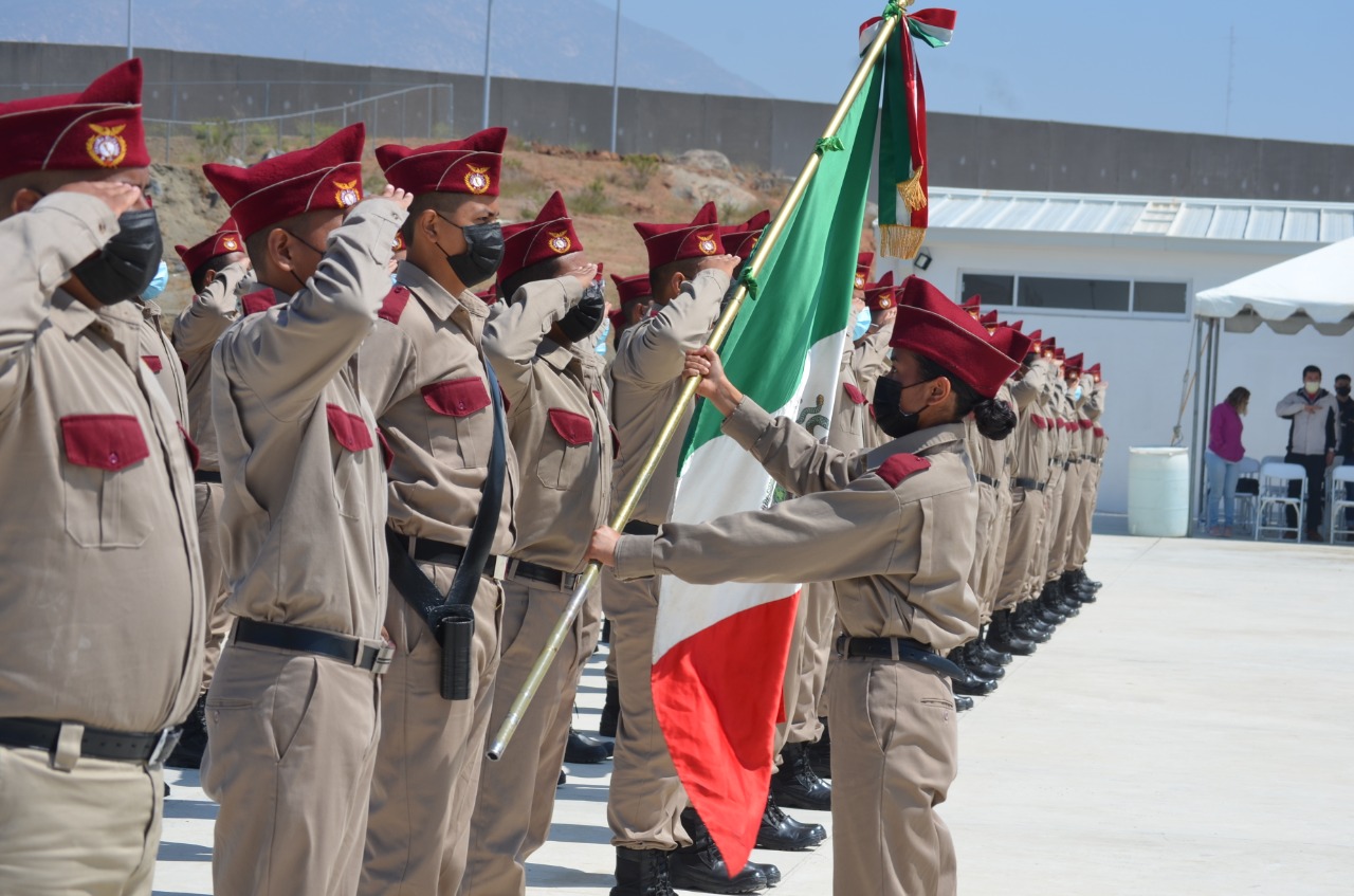 EMX-Celebran a alumnos de preparatoria militarizada de la FGE en Tecate