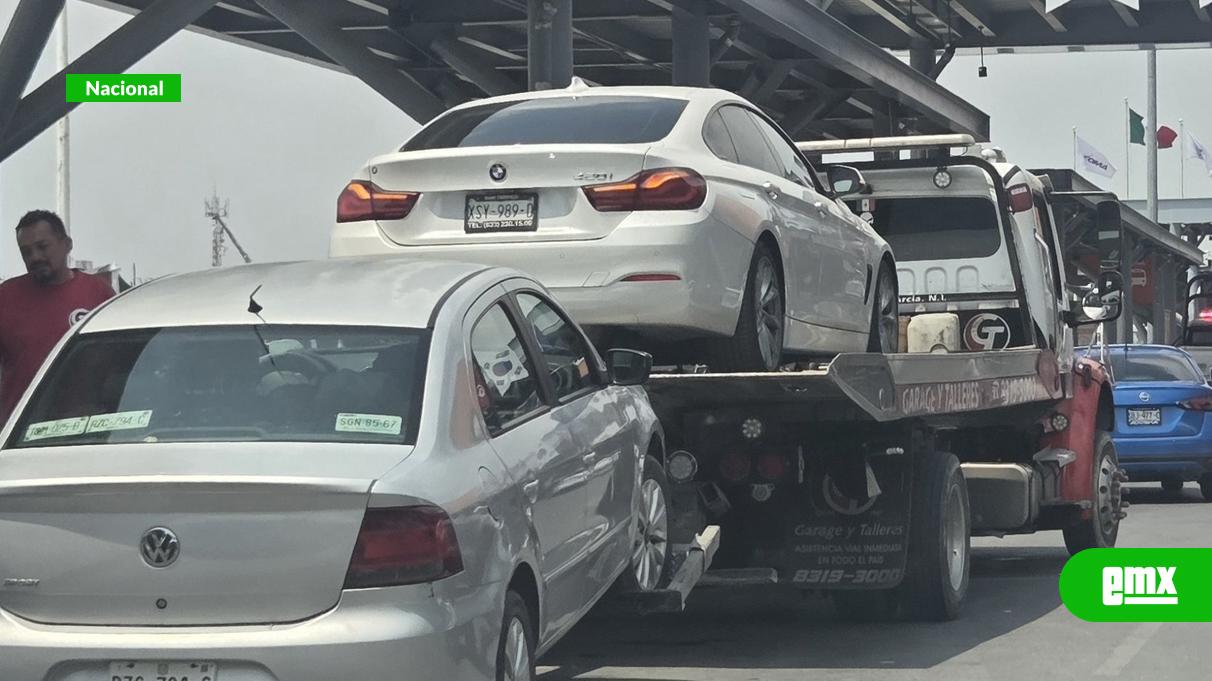 EMX-Retiran-en-Aeropuerto-de-Monterrey-a-Uber-y-a-autos-mal-estacionados