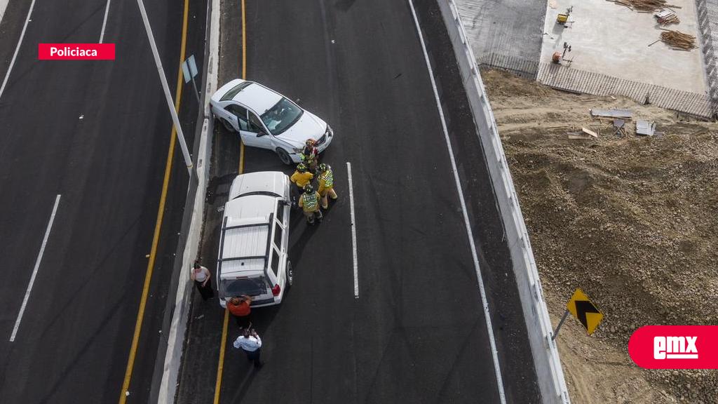 EMX-Choque-en-el-viaducto-elevado-deja-una-mujer-lesionada