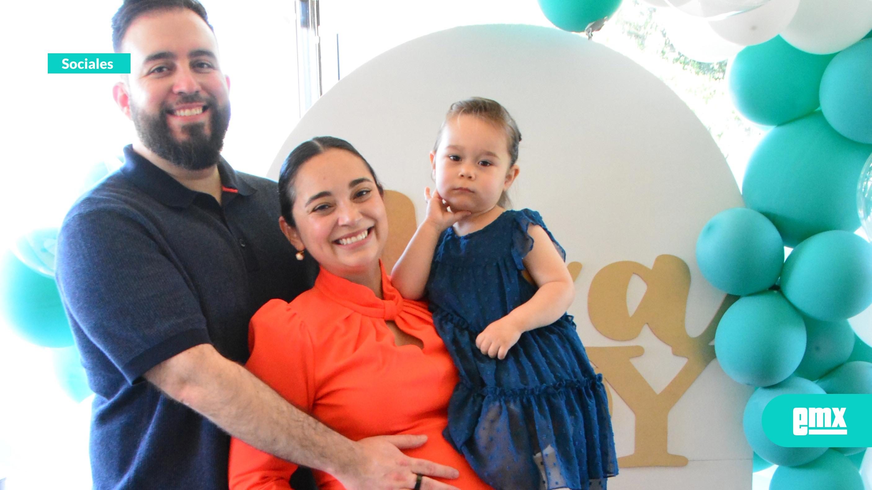 EMX-Ofrecen-divertido-baby-shower-para-Paulina-Martínez-Pérez