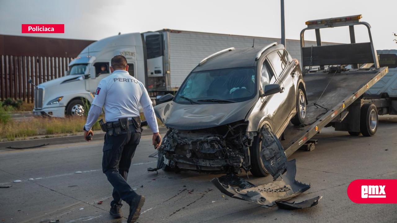 EMX-Choque-múltiple-en-bulevar-Aeropuerto-deja-daños;-hay-un-detenido