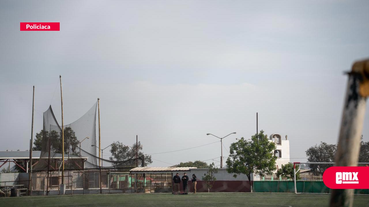EMX-Hallazgo-en-cancha-de-fútbol-de-la-unidad-deportiva-Salvatierra