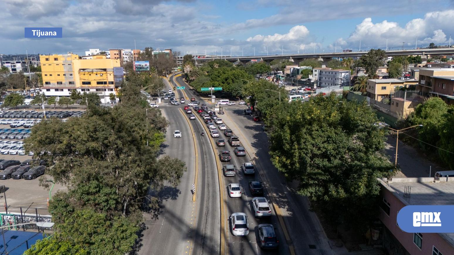 EMX-Garita-de-San-Ysidro-hoy,-11-de-abril