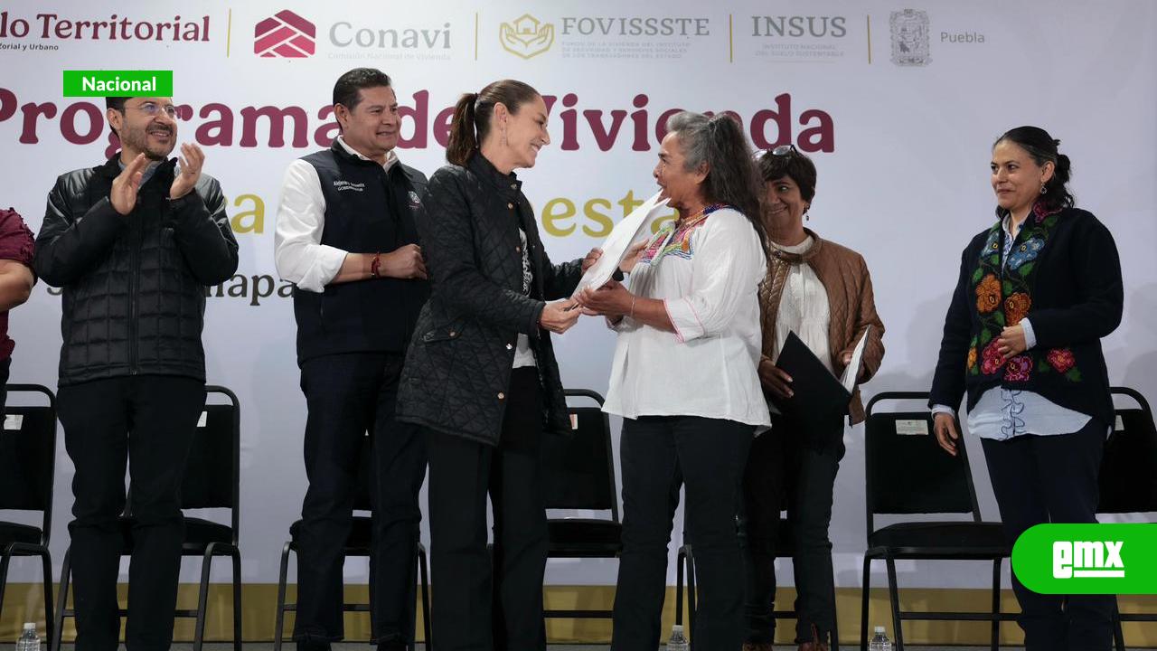 EMX-Claudia-Sheinbaum-entrega-240-viviendas-y-557-condonaciones-de-crédito-en-Puebla