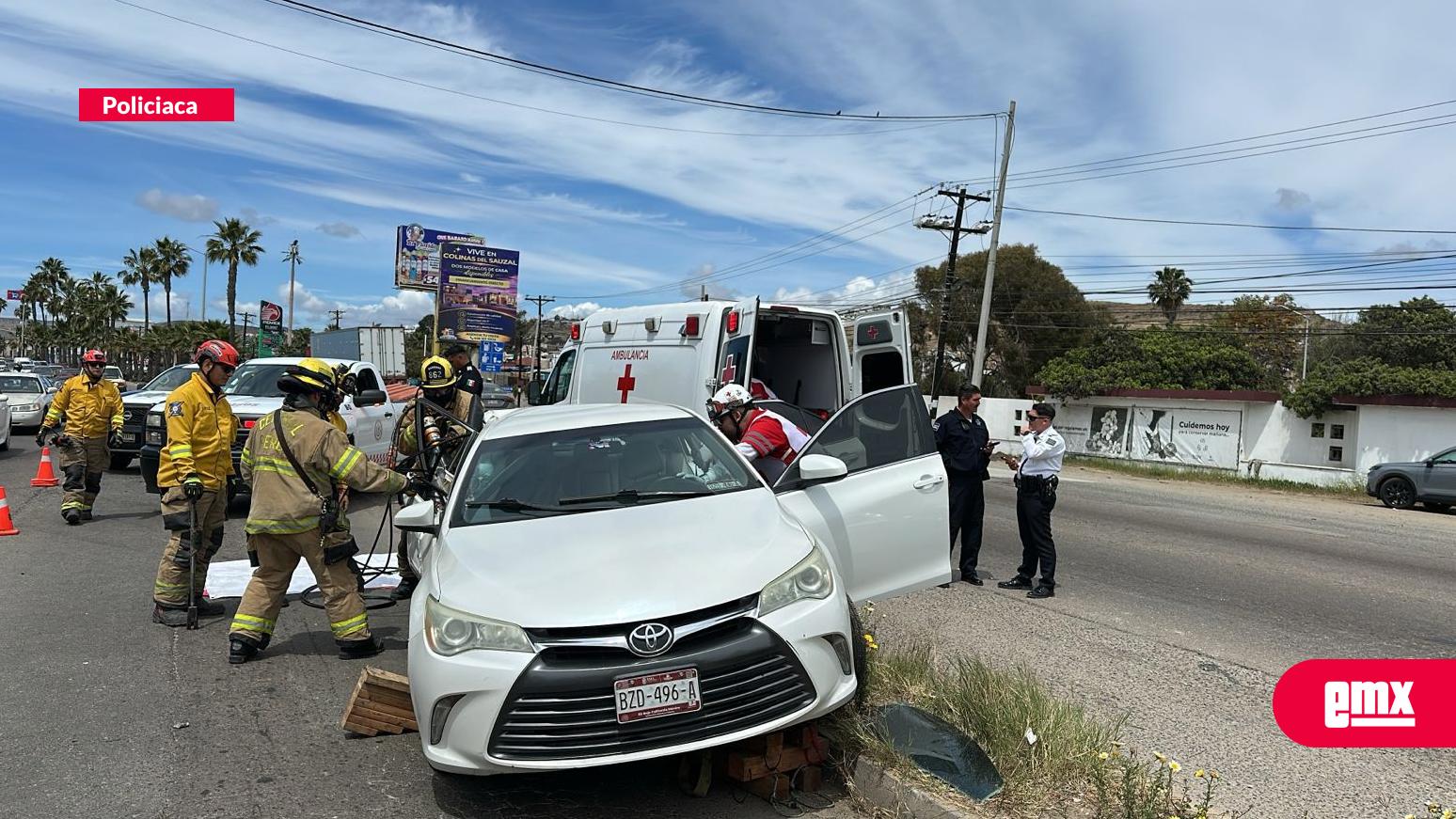 EMX-Choque-en-el-Sauzal-deja-dos-lesionados-en-Ensenada