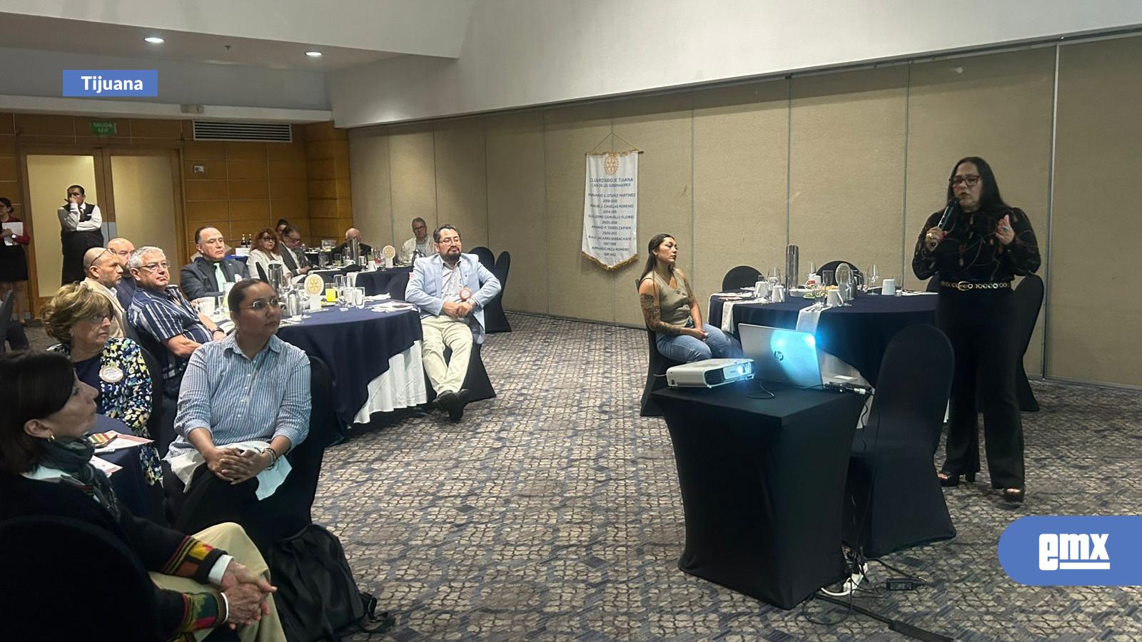 EMX-Municipio-prepara-a-personas-migrantes-para-examen-de-la-UABC