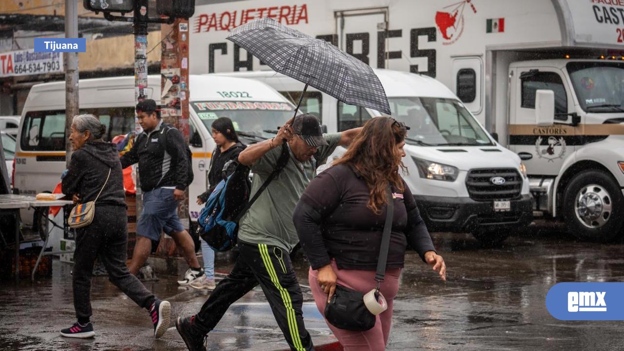 EMX-Lluvia-sorprende-a-tijuanenses-en-inicio-de-semana