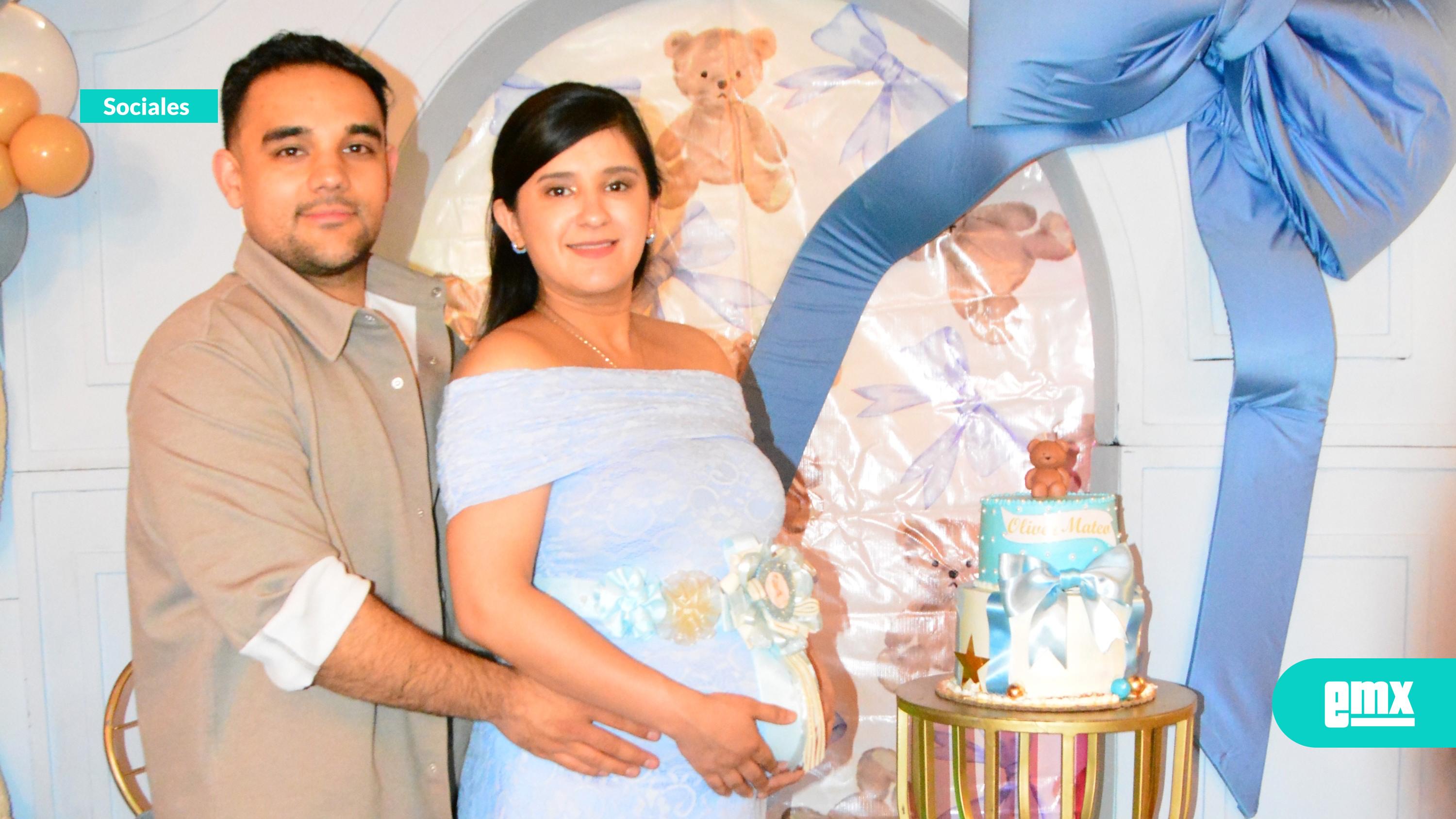 EMX-Esperan-felices-su-primer-hijo-Ana-Valeria-Meza-y-Armando-Bojórquez