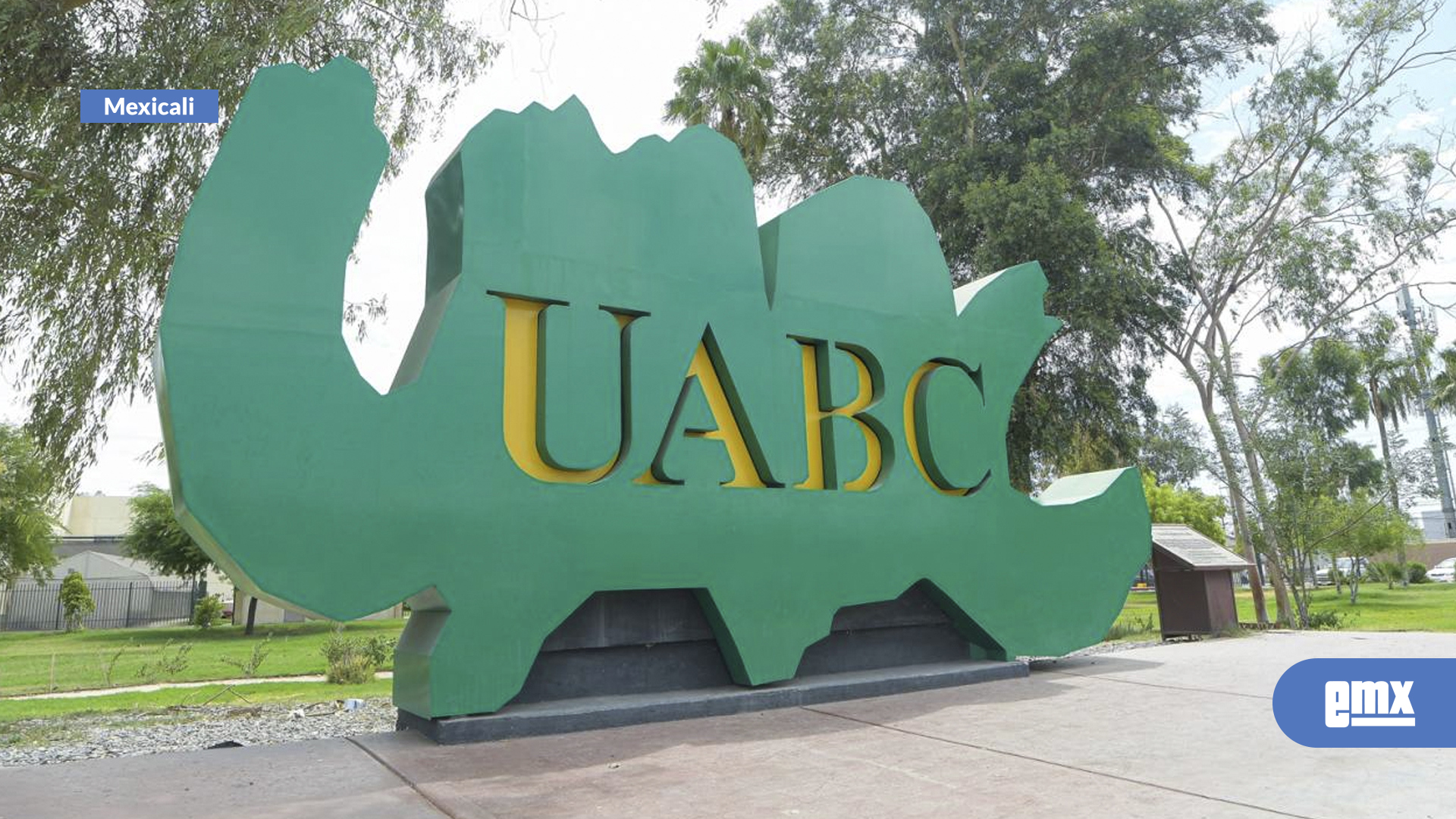 EMX-Suspenden-clases-en-UABC-por-amenaza-de-bomba-en-Mexicali