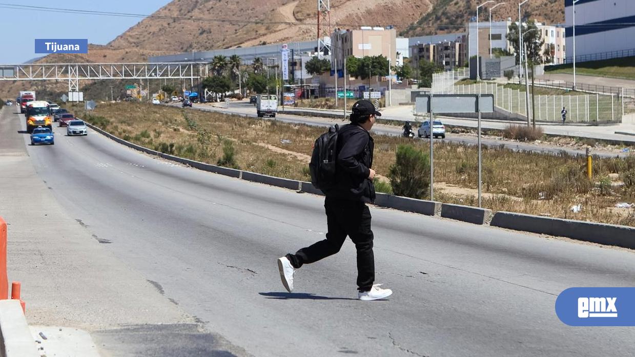 EMX-Vecinos-exigen-puente-peatonal-urgente-en-el-bulevar-2000-tras-accidentes