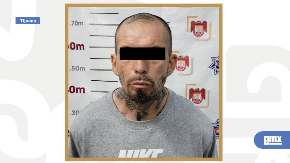 EMX-Detienen-a-sujeto-armado-con-escopeta-y-pistola;-llevaba-además-decenas-de-dosis-de-“cristal”