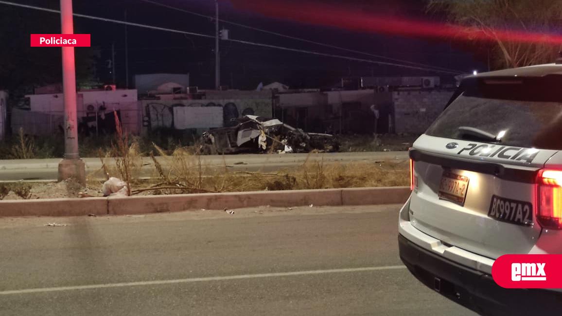 EMX-Aparatoso-accidente-vehicular-en-Mexicali-deja-tres-muertos-y-cuatro-lesionados
