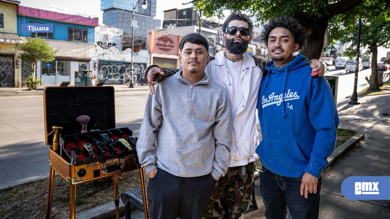 EMX-Barberos-de-Tijuana-llevan-cortes-y-esperanza-a-las-calles