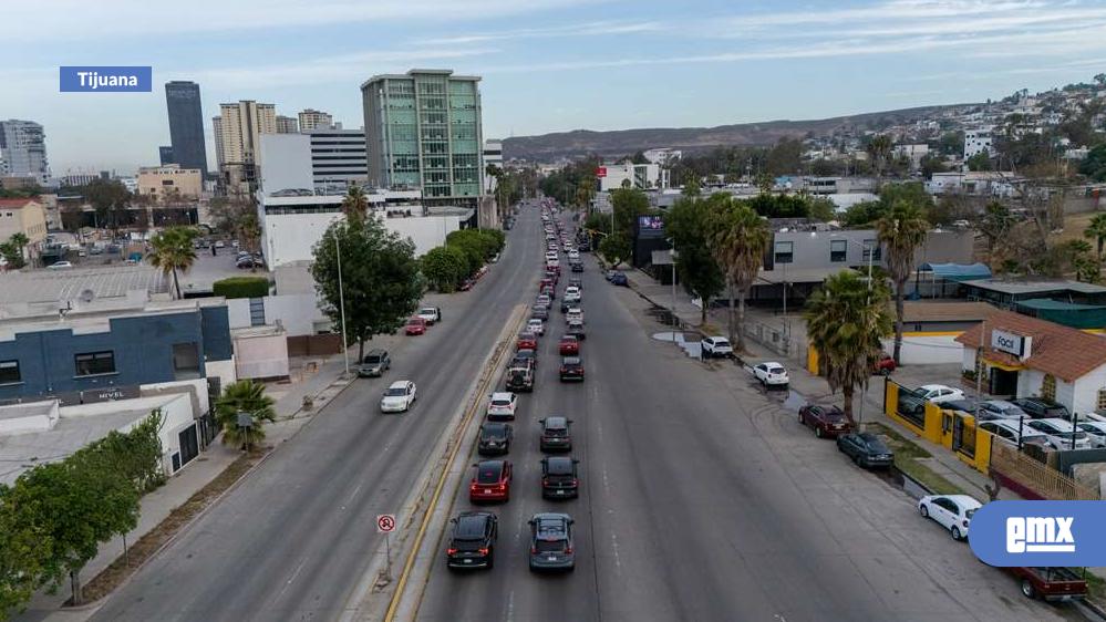 EMX-Garita-San-Ysidro:-Reporte-vial-del-23-de-abril