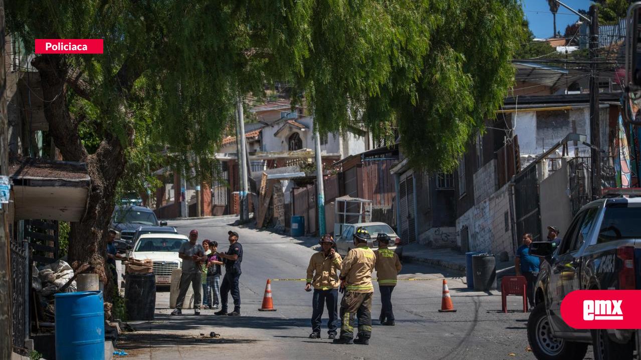 EMX-Hombre-resulta-lesionado-tras-recibir-descarga-eléctrica-en-colonia-Vivienda-Popular