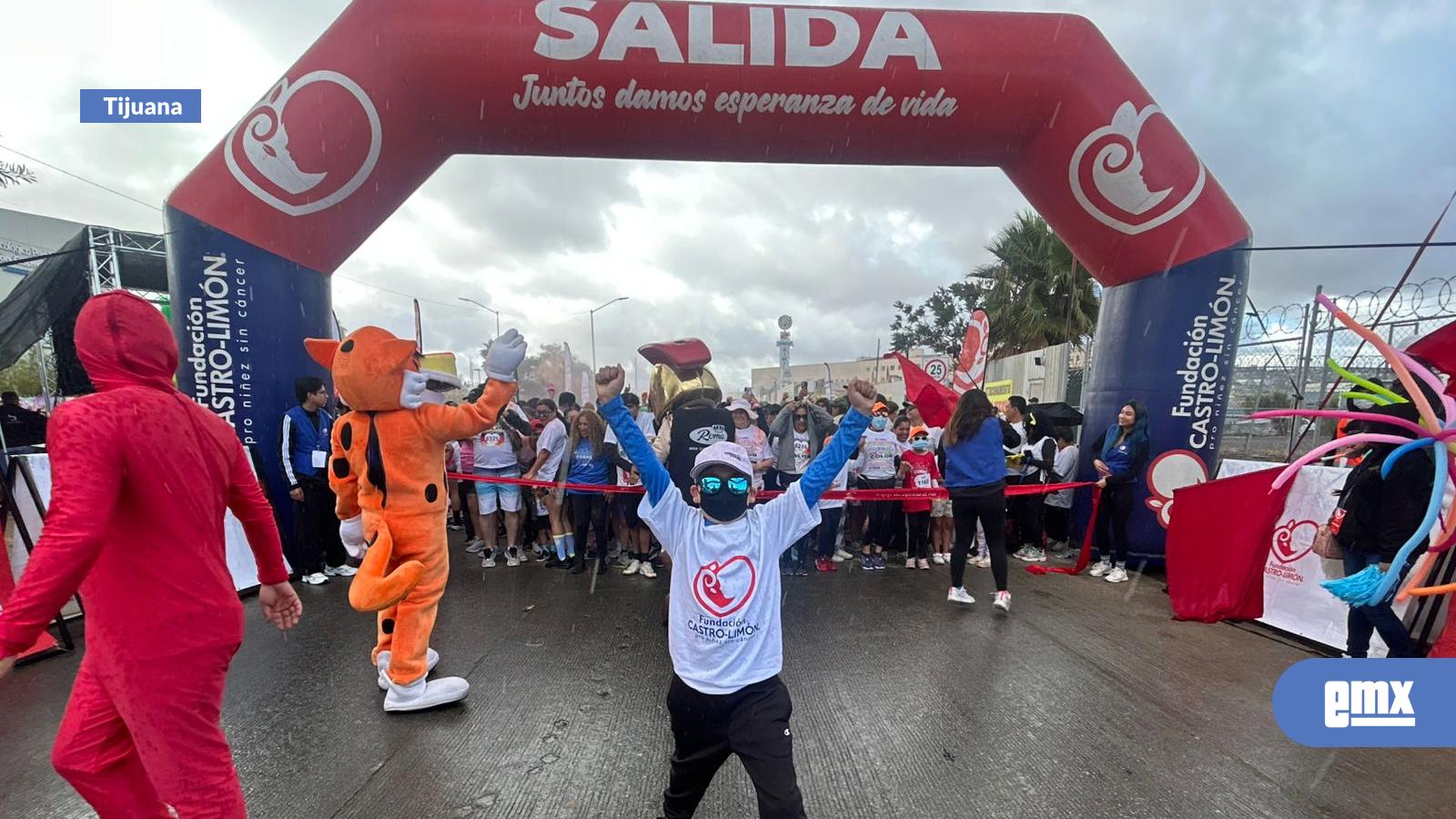 EMX-Corre-con-Color-reúne-a-8-mil-por-Sebastián,-niño-con-leucemia