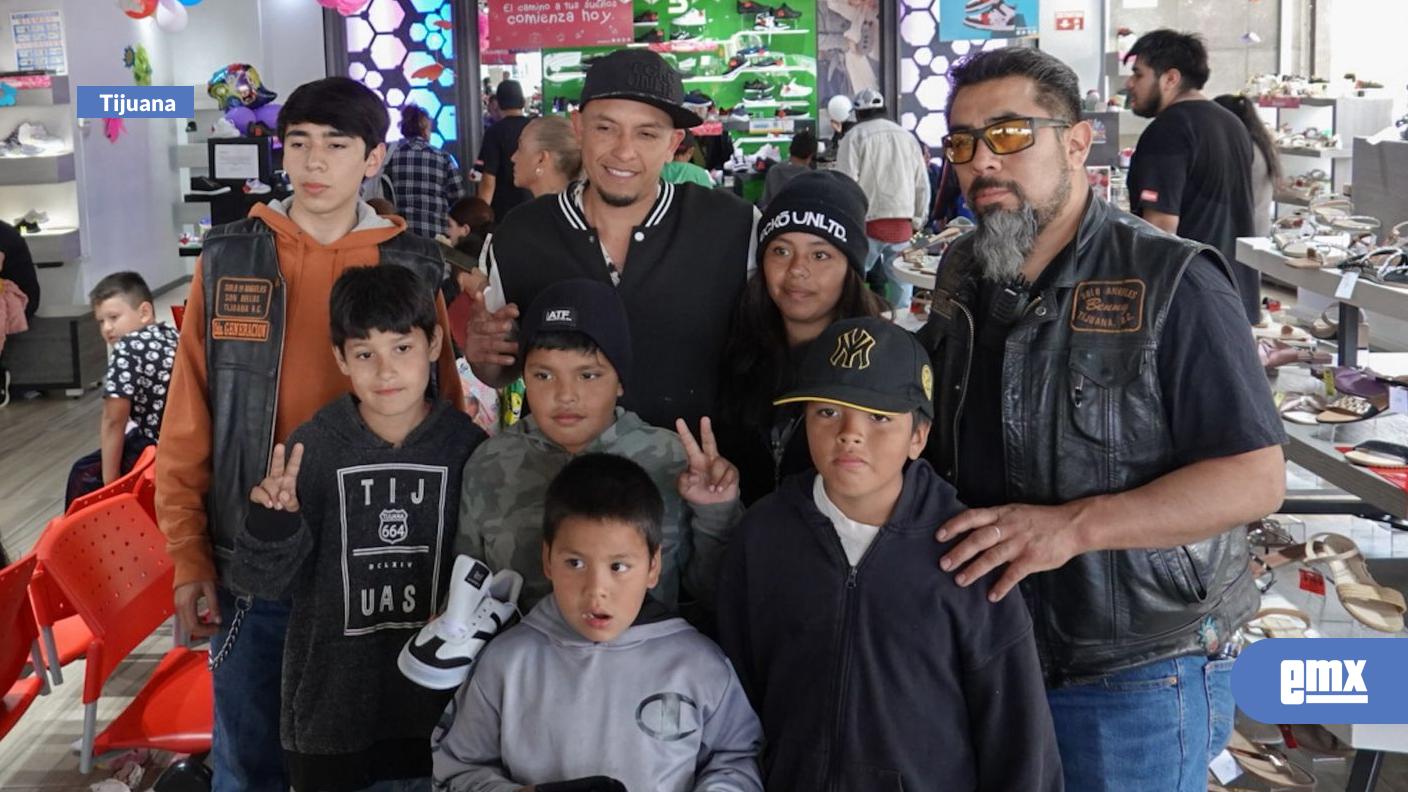 EMX-Más de 500 niñas y niños reciben calzado en el “Zapato Run 32” de motociclistas en Tijuana