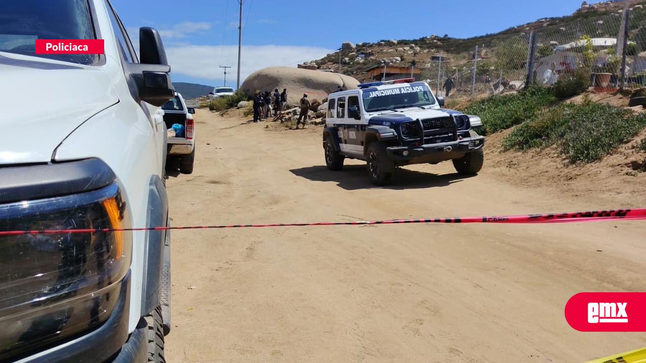 EMX-Colectivo-localiza-restos-otro-cuerpo-en-El-Roble,-Ensenada