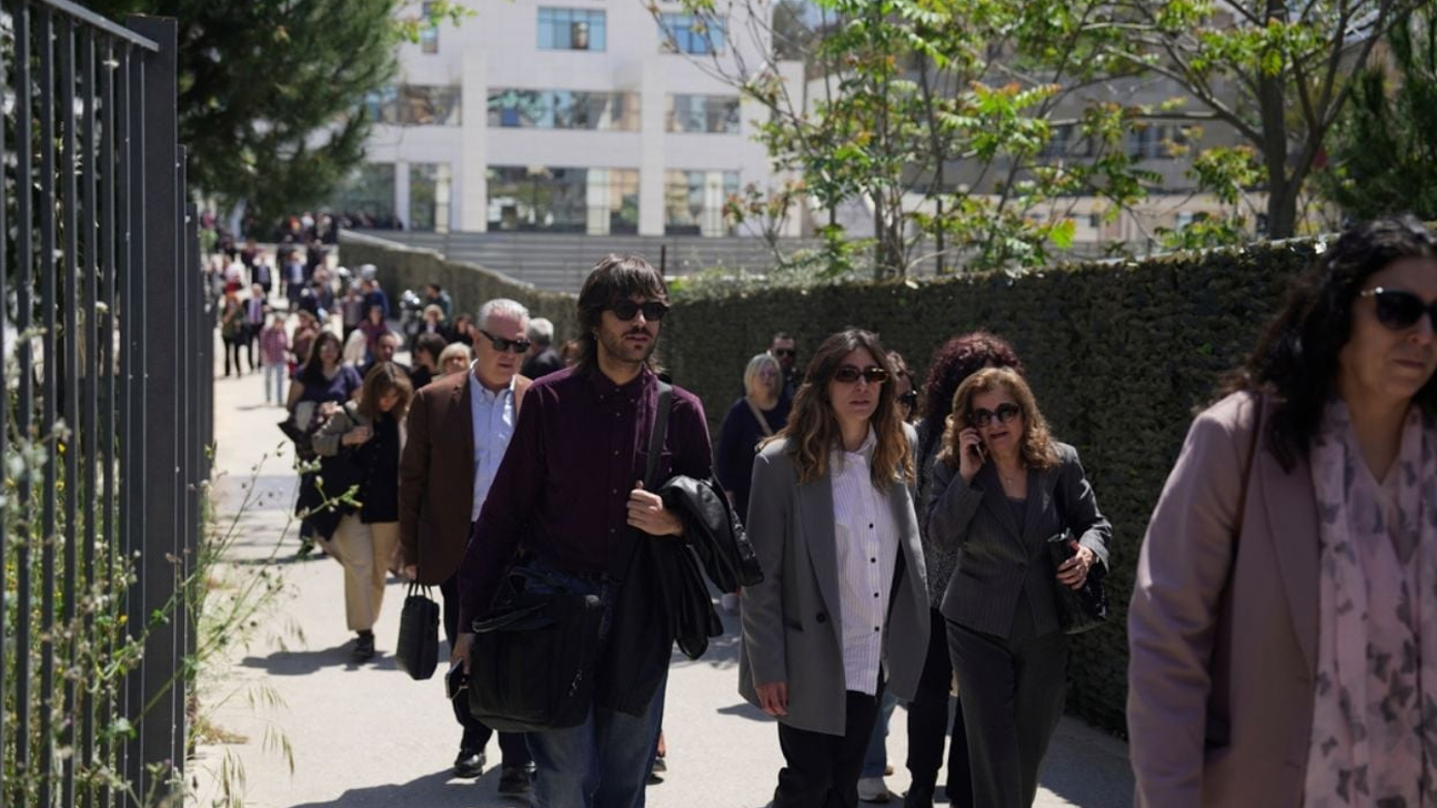 EMX-Arrestan-a-un-hombre-de-89-años-tras-tiroteo-en-oficinas-de-seguridad-social-y-tribunales-de-Atenas