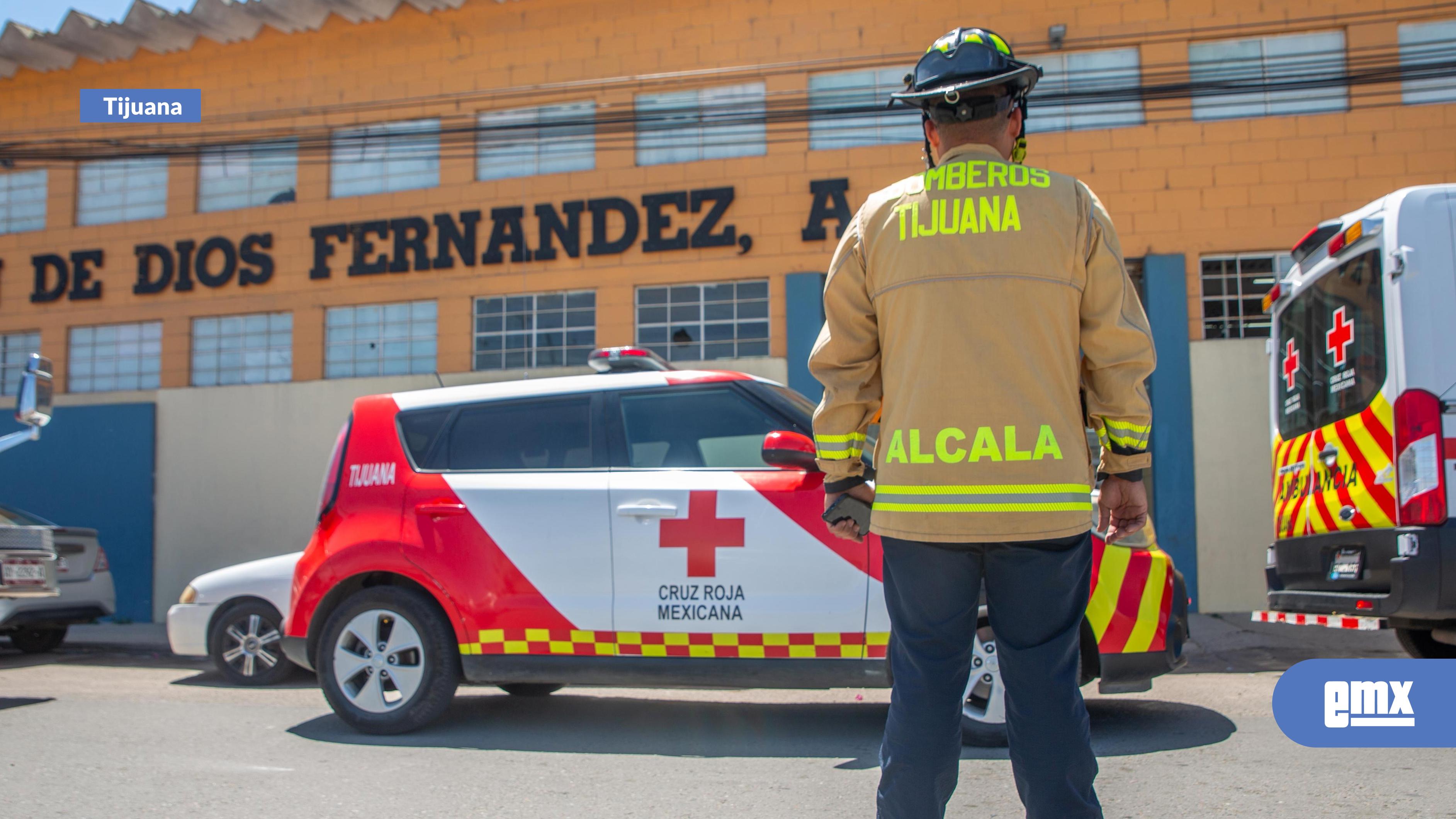 EMX-Atienden-a-menores-tras-síntomas-de-intoxicación-al-interior-de-colegio-en-la-colonia-Libertad
