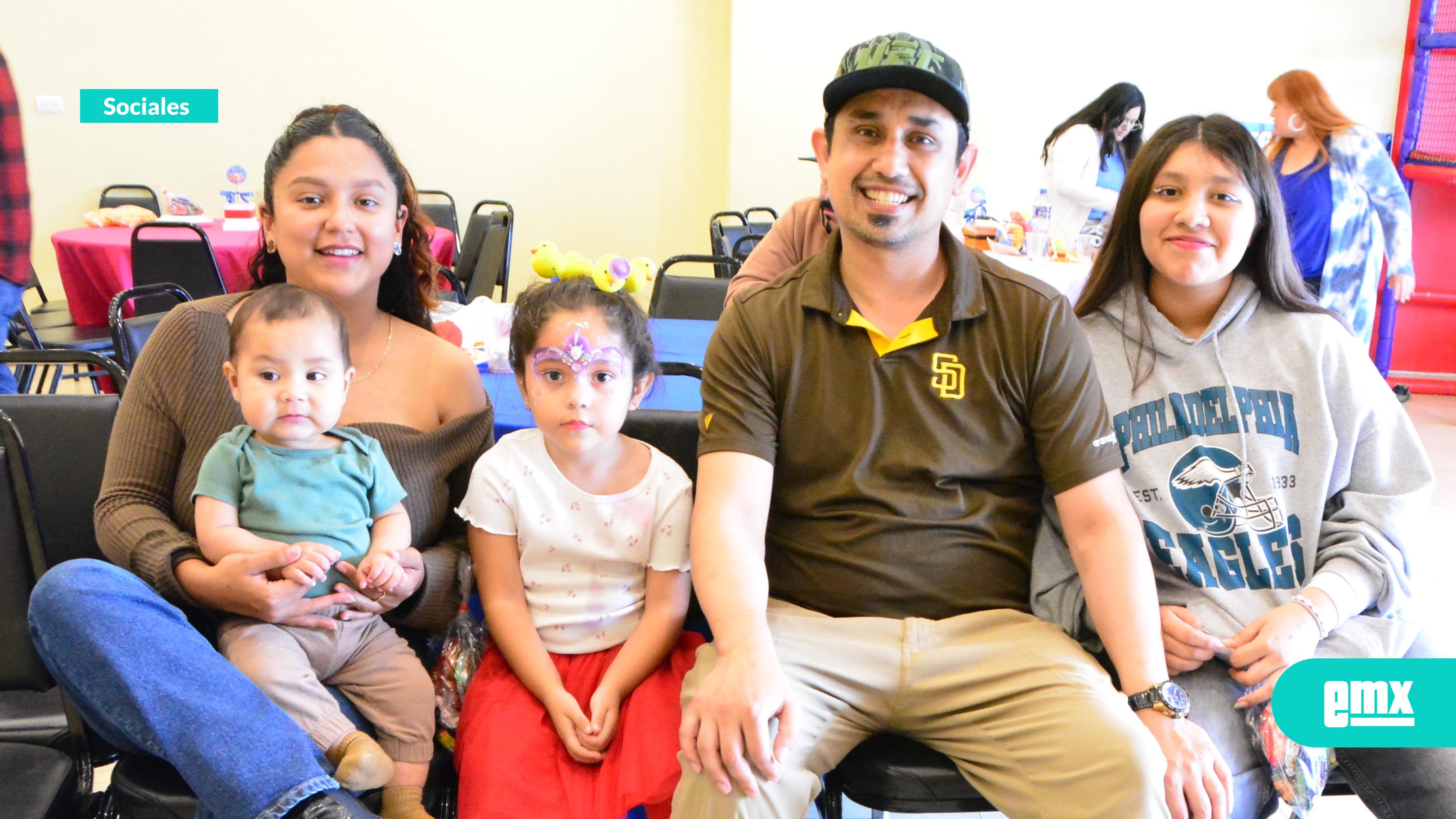 EMX-Amena-reunión-familiar-para-Festejar-a-los-niñas-y-niños