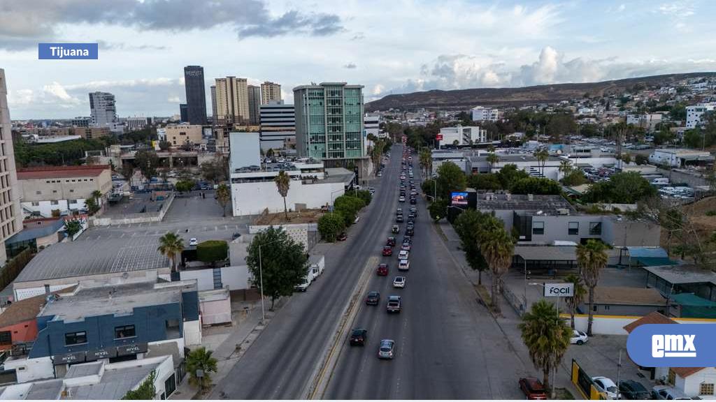 EMX-Flujo-vehícular-este-4-de-mayo-en-San-Ysidro