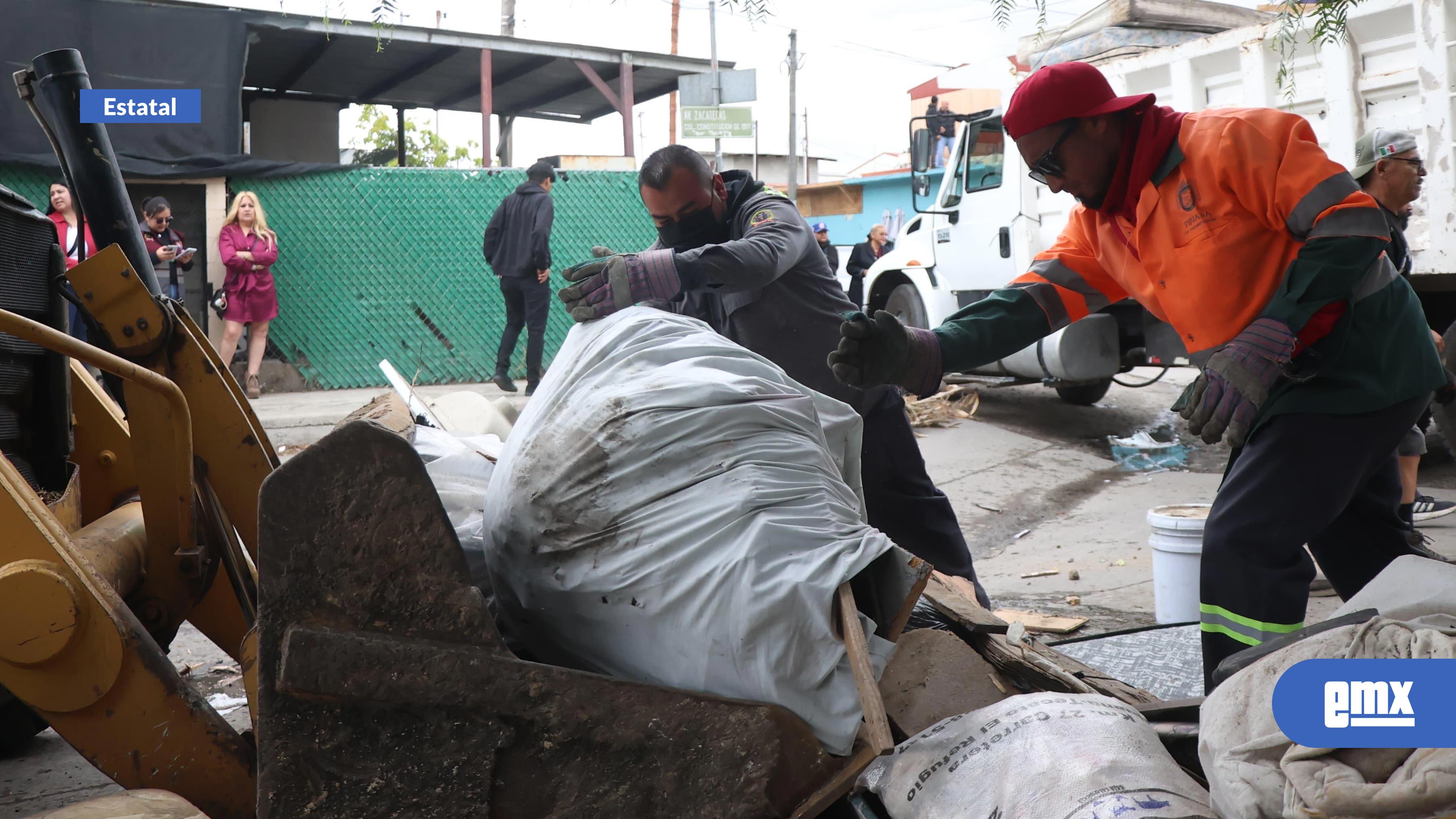 EMX-Retiran-54-toneladas-de-basura-pesada-en-colonias-de-Otay-Centenario,-La-Mesa-y-Sánchez-Taboada
