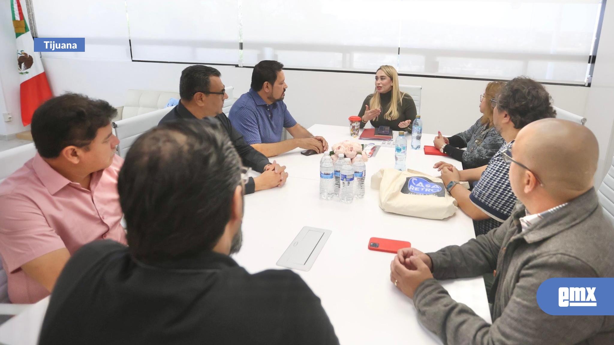EMX-Recibe sindica procuradora a comitiva de la Unión de Librerías de Tijuana