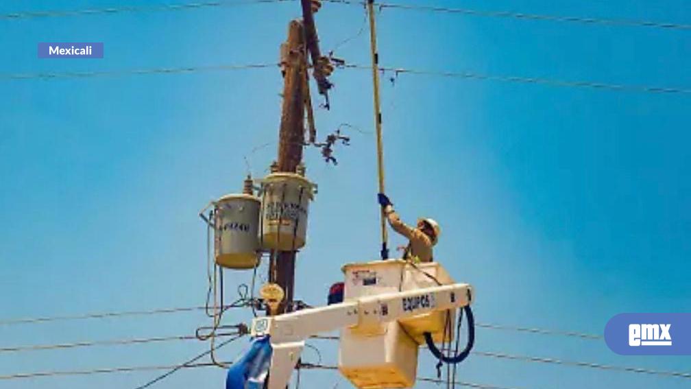 EMX-Inicia-CFE-sustitución-de-postes-en-Mexicali:-Canacintra