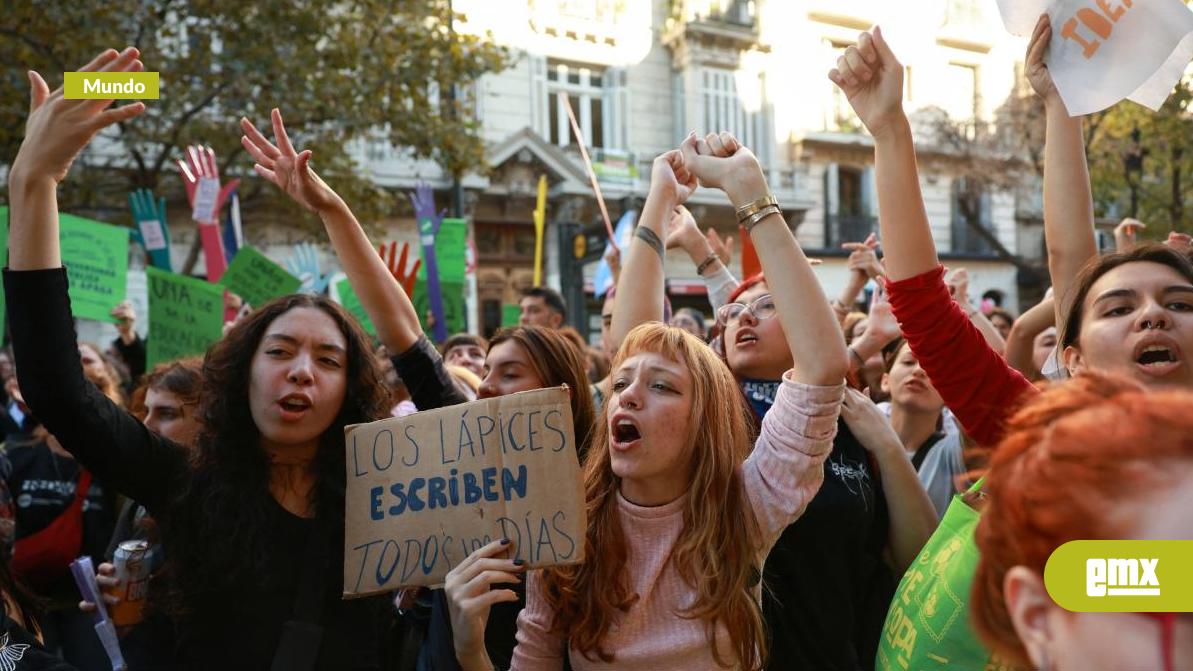EMX-Miles-protestan-en-Argentina-por-ajuste-al-presupuesto-universitario