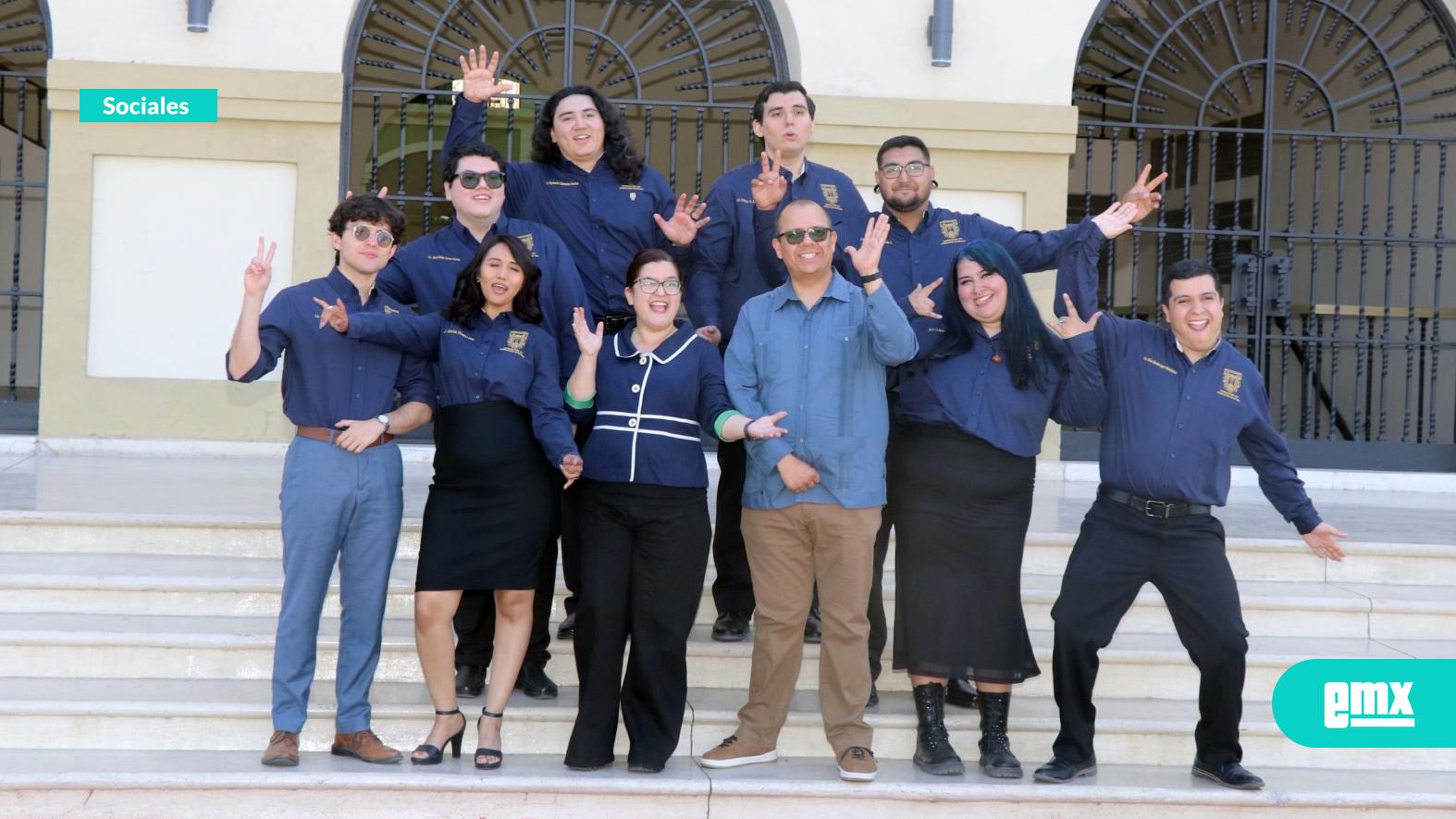 EMX-Orgullosos-graduados-de-la-XIV-Generación-de-Licenciados-en-Historia