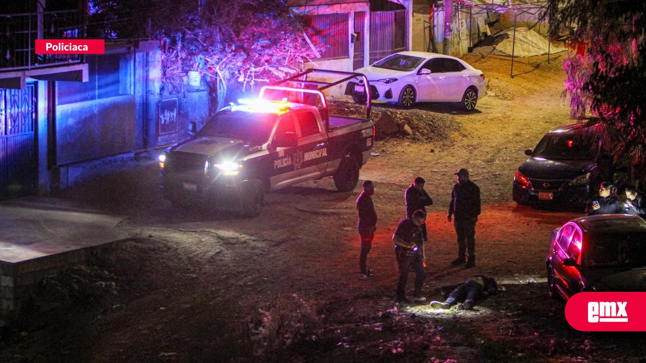 EMX-Le-roban-su-Jeep-Commander-y-lo-asesinan-frente-a-su-casa-en-la-colonia-10-de-Mayo